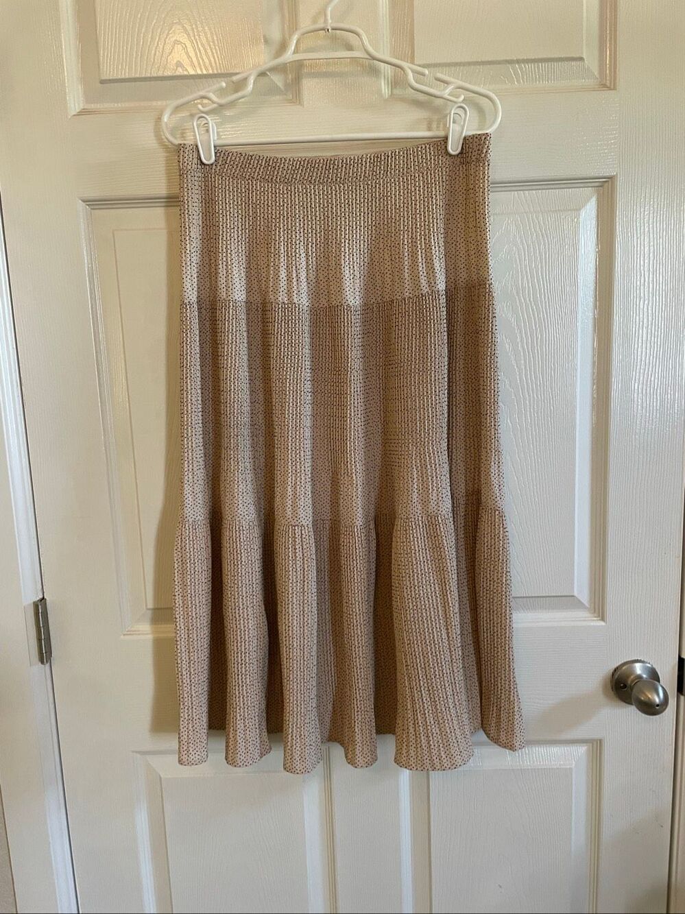 Boutique Maxi Tiered Skirt Beige Dot Print Career Wear Medium